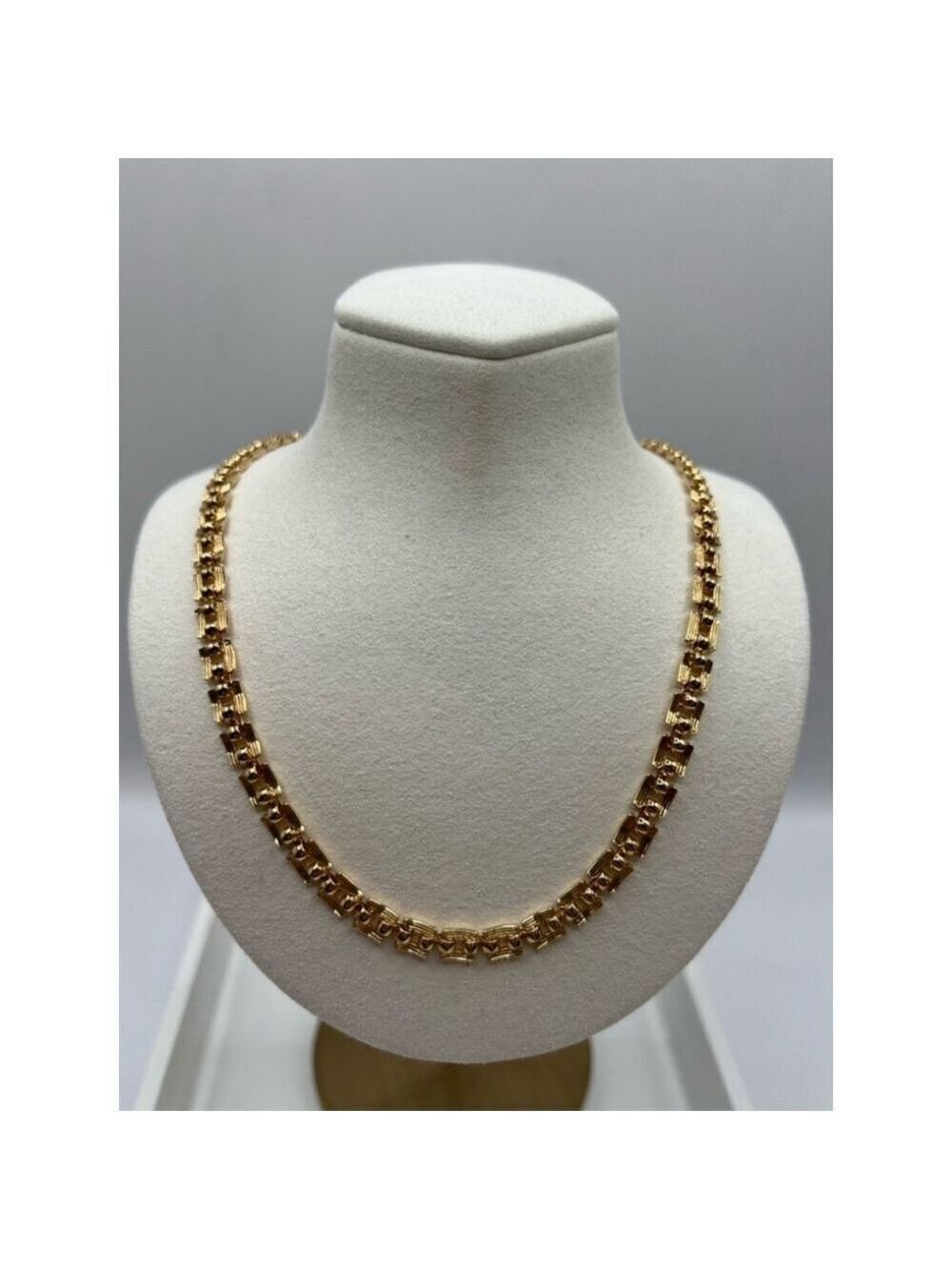 Women's Unbranded Gold Greek Key Necklace 20in